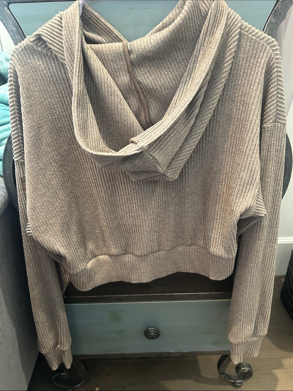 Alo Cropped Sweater Ribbed - Picture 4 of 4